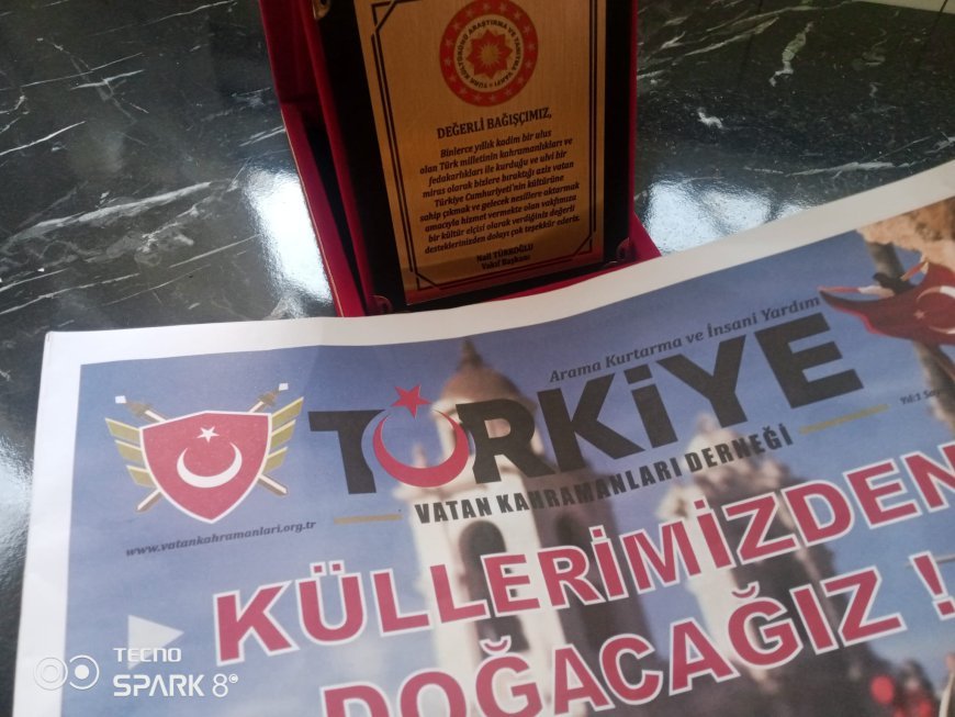 Gazetemiz Sahiplerinden Su MENGÜÇ'e Anlamlı Bir Ödülde Vatan Kahramanları Derneğinden